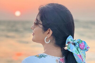 Kannada Actress Meghaa Shetty Enjoys Sunset At A Beach , See Pics