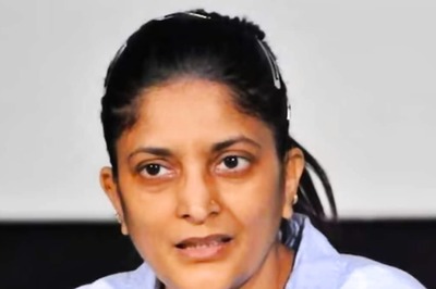 Sudha Kongara Apologises For Confusing Jyotirao Phule With VD Savarkar