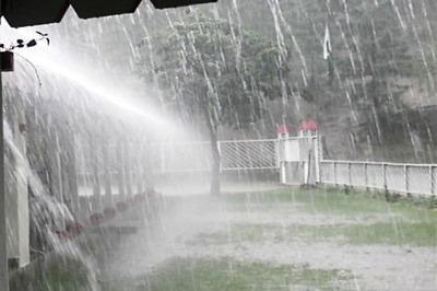 Heavy rains lash Delhi