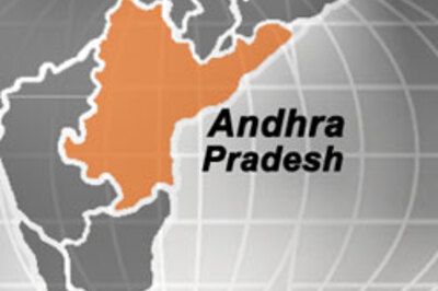 Over 60 feared drowned in boat capsize