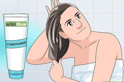 How to Keep Hair from Curling with Humidity