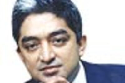 View Chat:  With Bijoor on Chiranjeevi