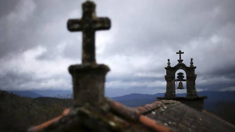 Jacobite Faction Prevents Orthodox Priests, Followers from Entering Church in Kerala