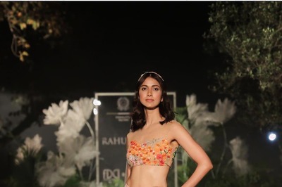 FDCI x Lakme Fashion Week 2022: Rahul Mishra Paints a Beautiful Picture Filled With Nature, Art and Fantasy
