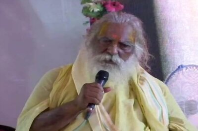 Ram Temple Trust Chief Mahant Nritya Gopal Das Put on Oxygen Support: Hospital