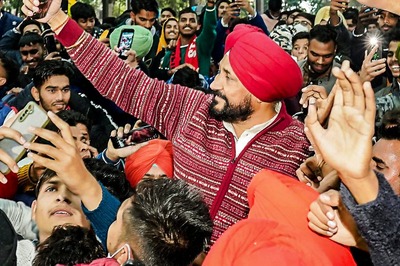 Many in Punjab Congress Want Channi to Be CM Face; Top Brass Says Fighting Polls Under Collective Leadership