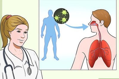 How to Avoid Getting Chicken Pox While Helping an Infected Person