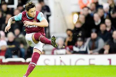 Fiorentina buy Argentine striker Mauro Zarate from West Ham
