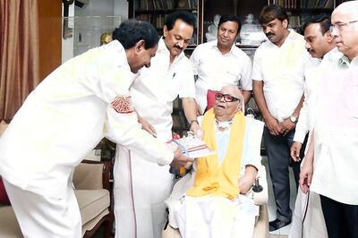 OPINION | Lukewarm Response to Federal Front Idea Forces KCR to Rethink on Congress