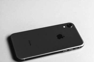 Apple Could Soon Bring iPhones And MacBooks In Matte Black Colour