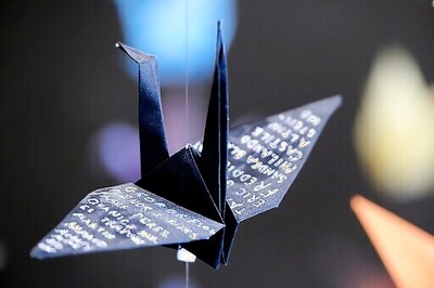 Artist creates origami crane memorial for COVID-19 victims