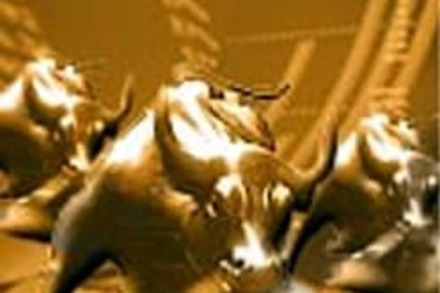 Bulls take charge, mkts end in green