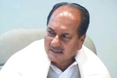 Kerala: Antony upset over feud within state Congress