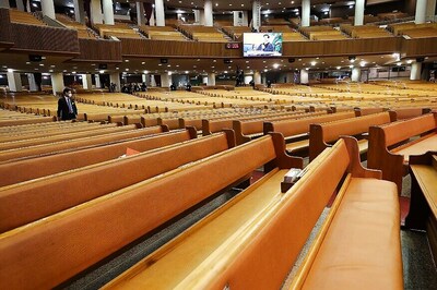 South Korea Closes Churches as Coronavirus Tally Passes 3,700, Several Hold Online Services Instead