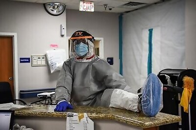 Wider Image: 'I cannot save everybody': Houston doctor fights newest COVID-19 surge