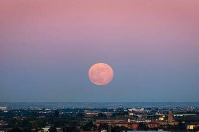 What is Strawberry Moon? Will it be Pink? Here’s All You Need to Know About June Full Moon