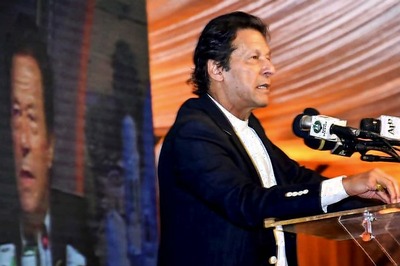 Pakistan Vows to Respond to Indian Air Strikes at Time and Place of Its Choosing