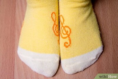 How to Measure a Toddler for Shoes