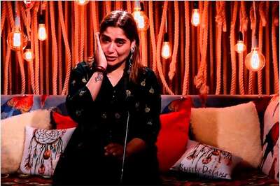 Bigg Boss 13: Arti Singh Breaks Down on Being Called Sidharth Shukla's 'Fixed Deposit'