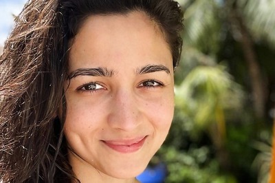 Alia Bhatt Flaunts No Makeup Look In Latest Selfie, Impressed Fans Call Her 'Cuteness Overloaded'