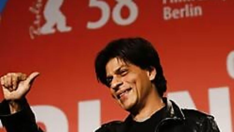 SRK passes with flying colours, shines on quiz show