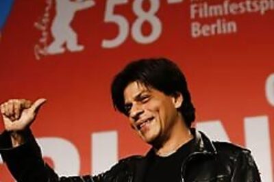 SRK passes with flying colours, shines on quiz show