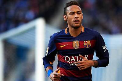 Neymar returns for Barcelona after missing one match