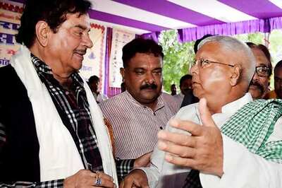 After Nitish, Shatrughan Sinha finds another sympathiser in Lalu; RJD chief says BJP humiliated him