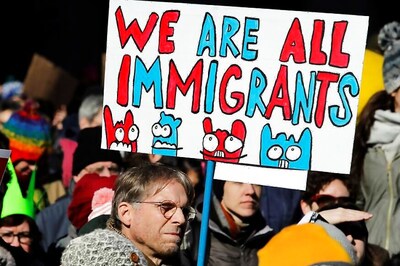 Trump Administration Fails in Bid to 'Immediately' Reinstate Travel Ban