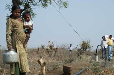 Mother, grandma try to sell girls, arrested