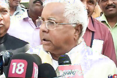 Lalu's Budget ire: Pranab, Mamta failed people