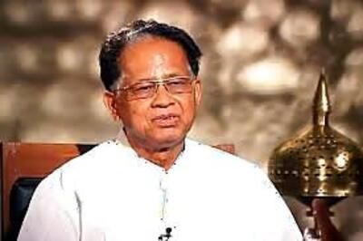 Tarun Gogoi meets senior Congress leaders