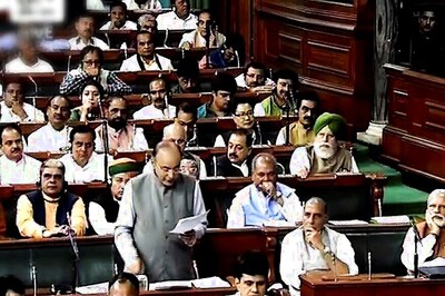 Opposition Attacks Govt for Opening Doors to Political Extortionism