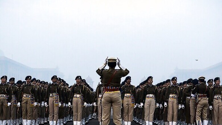 33% Constable Level Posts in CRPF, CISF to be Filled By Women