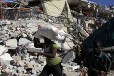 Magnitude 6.1 aftershock rattles quake-hit Haiti