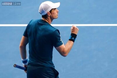 Andy Murray ends Robert's run to reach last eight