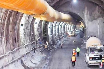Indian Railways Completes Tunneling on Rishikesh-Karanprayag Rail Line in Record 26 days
