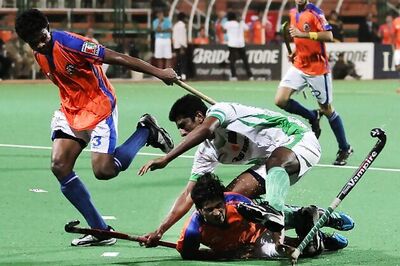 Sutherland helps Marines down Bhopal Badshahs