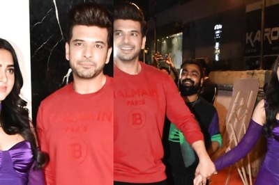 Karan Kundrra-Tejasswi Prakash Hold Hands As They Get Snapped,  Fan Says 'Inki Shaadi Kara Do'