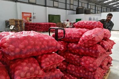 Export Ban Protest: Maharashtra NCP Sends Onions as Gift to PM and Governor
