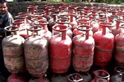 Major oil companies pulled up for not displaying MRP