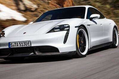 Porsche Taycan Electric Sportscar Sales Surpasses 911 in First Three Quarters of 2021