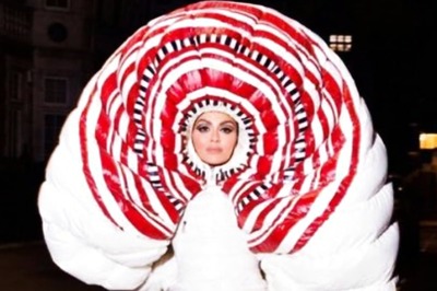 Karan Johar, Rhea Kapoor, More Praise Natasha Poonawalla’s Candy Dress; Netizen Says 'Looks Like Mushroom'