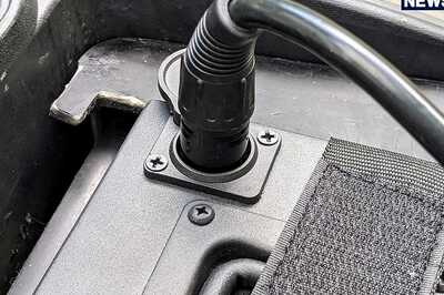 Kolkata Pledges Complete Switch to CNG, Electric Vehicles For Public Transport by 2030