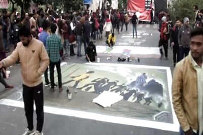 A 'Social' Protest: As Jamia Students Paint Road with Anti-CAA Graffiti, Some Sit Down to Teach Needy