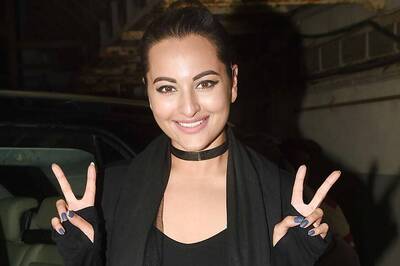 Sonakshi to do special song for 'Yamla Pagla Deewana Fir Se'