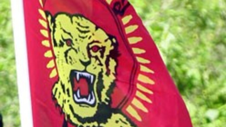11 killed as LTTE bombs police bus
