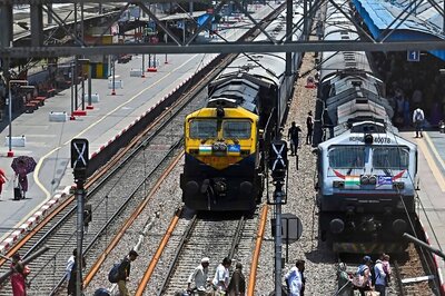 Maharashtra: Cavity Under Track Near Bhivpuri Road Station Affects Train Traffic on Central Railway Route