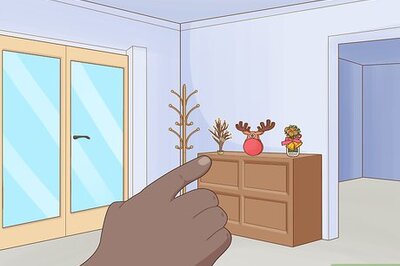 How to Set Up a Christmas Village