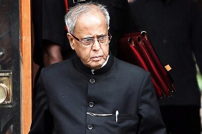 All eyes on UPA meet: Pranab or a 'dark horse'?